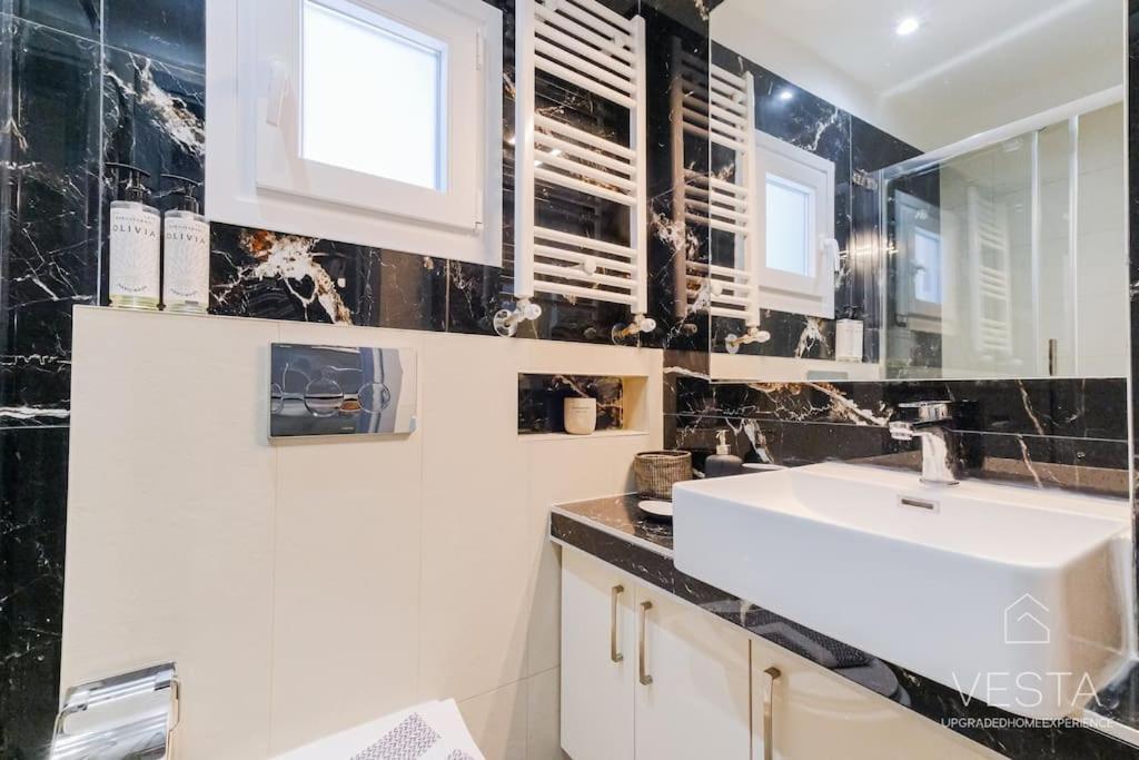 Theofilos Urban Apartment, Close To City Center Thessaloníki Luaran gambar