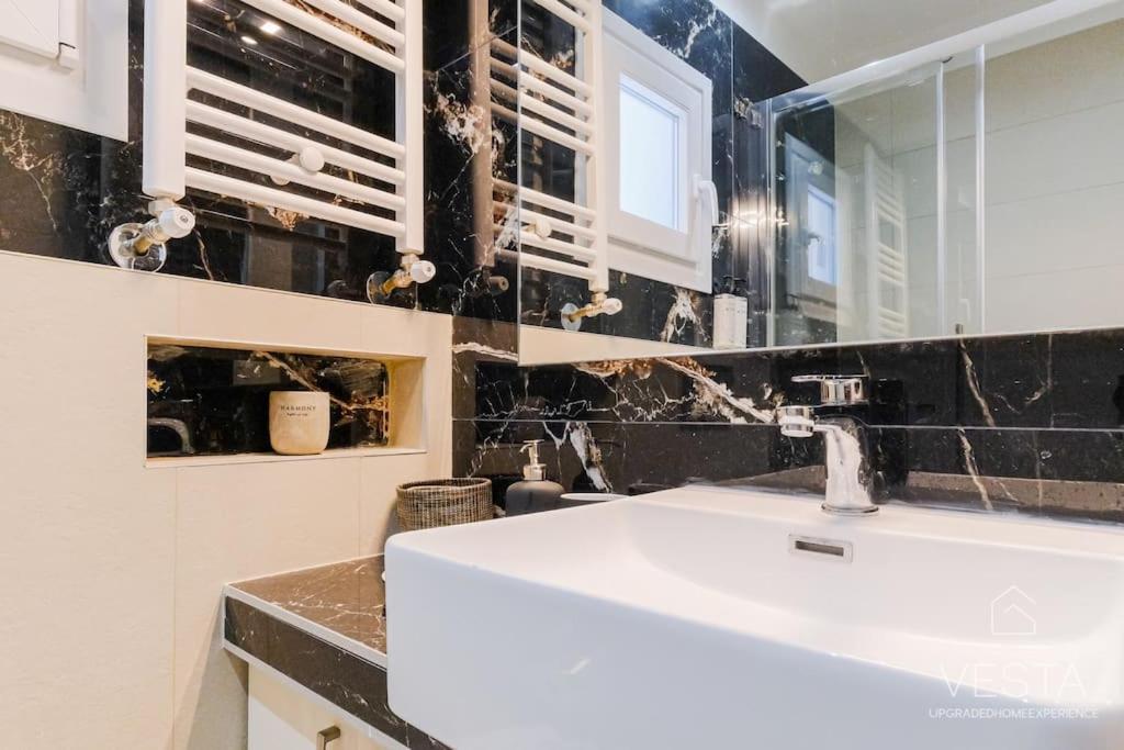 Theofilos Urban Apartment, Close To City Center Thessaloníki Luaran gambar